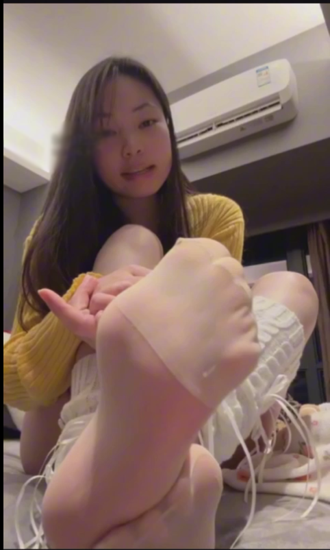 玩物直播凹凸曼-短肉丝早泄考试疯狂射【1V】【358MB百度云】