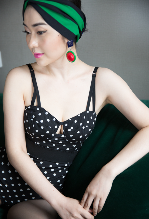 白富美少妇 原版无水印 私房照写真 【300P3.5G】-福利岛