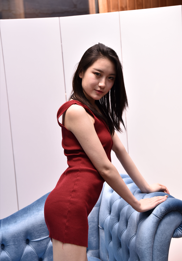 甜美长腿嫩逼淫荡骚女国模 秀乔 大尺度露点写真套图【716P1.62G】-福利岛