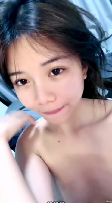 ❤️√ 【学妹007】甜妹学妹极品身材~浑圆粉嫩奶子掰逼道具抽插对屏特写  499 M