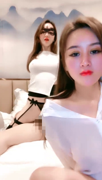 直播–姐A妹S花D车S轮A骑一A个换S一个1V330mb-福利岛