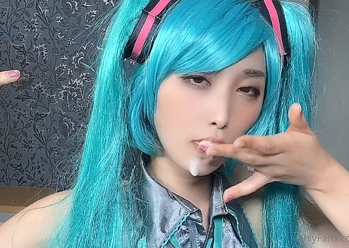 颜值耐打的初音小姐姐 口爆吞精 吸舔吮茎榨精 妩媚淫荡-福利岛