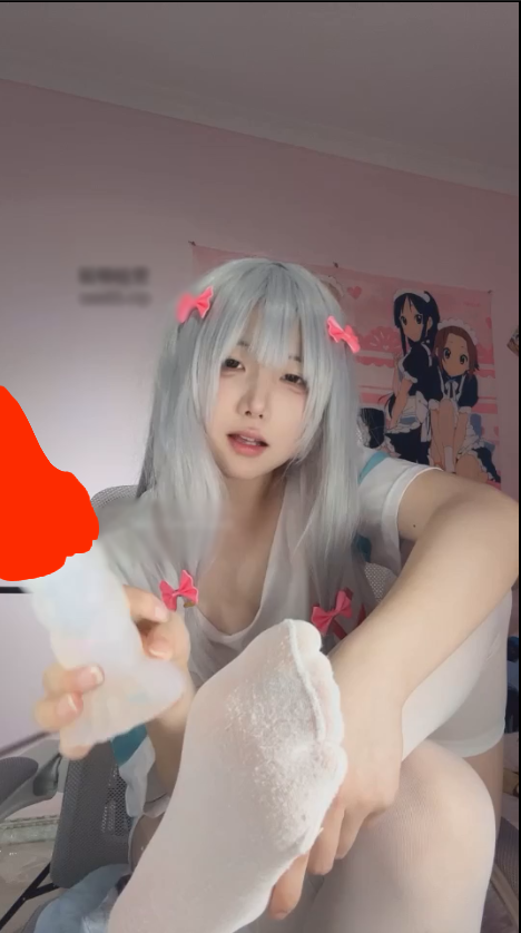 玩物直播葱宝-埃罗芒阿老师和泉纱雾【1V】【314MB百度云】