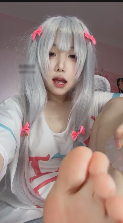 玩物直播葱宝-埃罗芒阿老师和泉纱雾【1V】【314MB百度云】