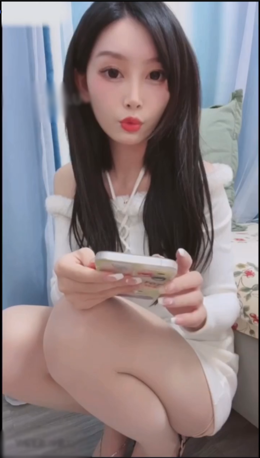 套路直播吃一口甜心-绿帽羞辱打✈️【1V】【581MB百度云】