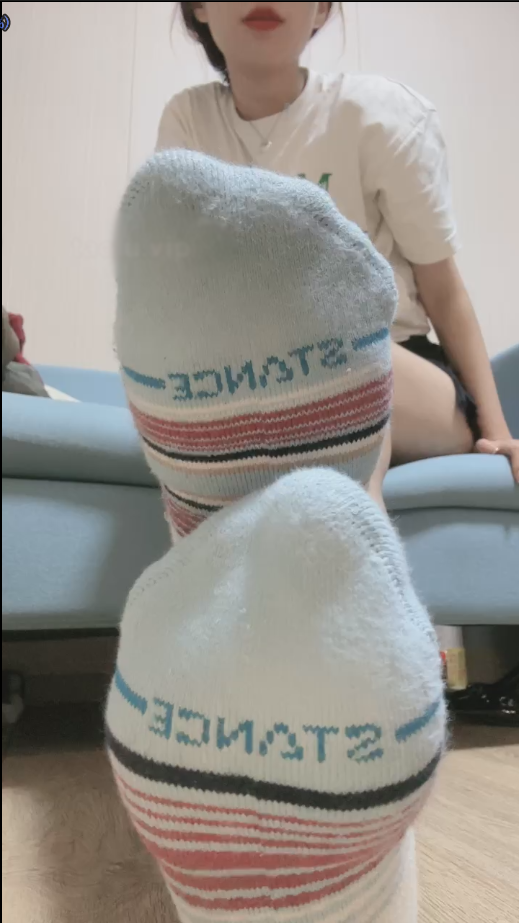 套路直播jenn02-第一人称羞辱盯射【1V】【448MB百度云】