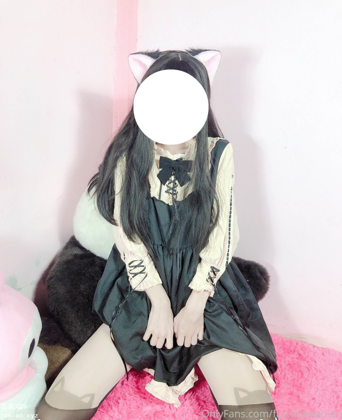 福利姬『FuWaChan』cos各种反差行为【711P33V1.37G】