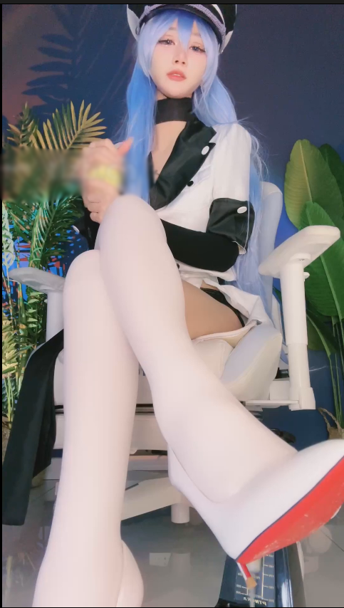 套路直播Vinnie维妮-斩赤红之瞳艾斯德斯将军大人高跟过膝袜寸止【1V】【1.11G百度云】