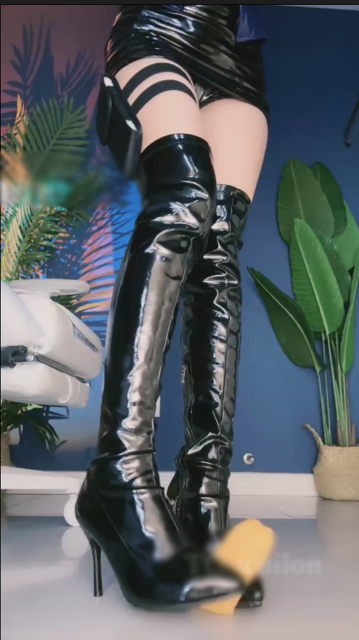 套路直播维妮-露脸训小偷【1V】【744MB百度云】