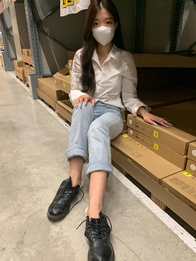 【足控】见新摄影-咱们一起去宜家吧 氧气少女 [1v+222p][2.5G百度盘]