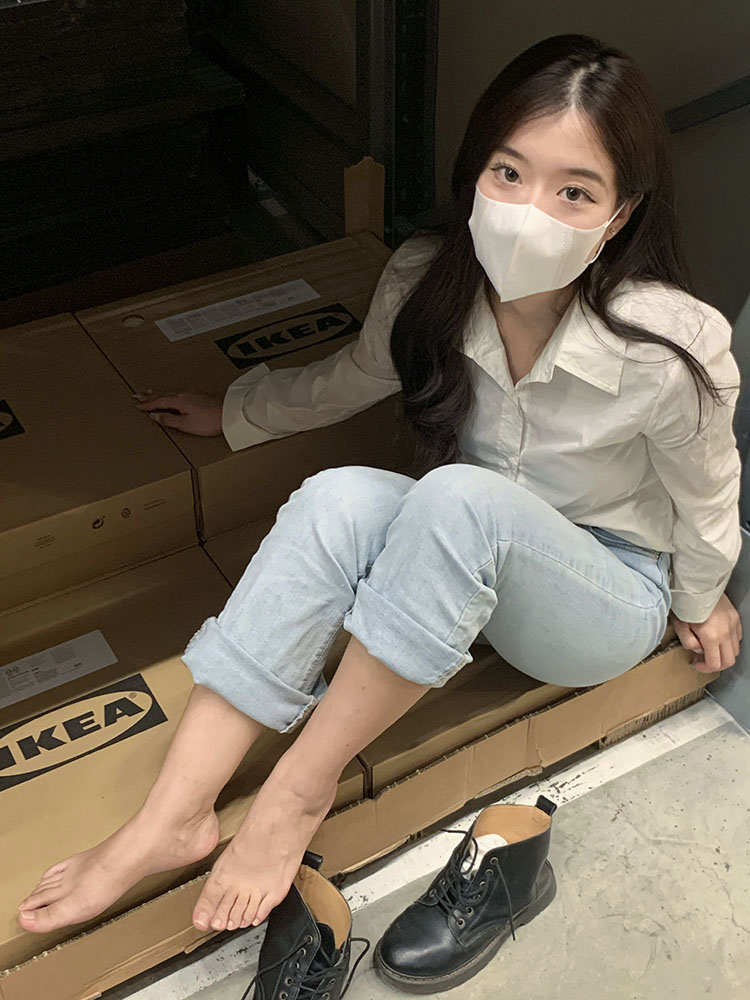 【足控】见新摄影-咱们一起去宜家吧 氧气少女 [1v+222p][2.5G百度盘]