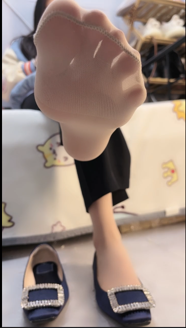 套路直播萬一 - 平底鞋第一视角【1V】【557MB百度云】