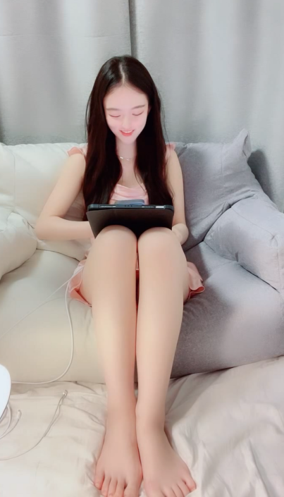 源码自录-足控-易直播 luna（1V,213M）