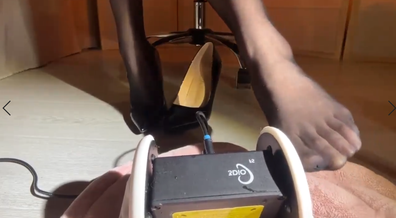 婉儿别闹 - 上门女警/后妈剧情桌下风景[2V 498MB]