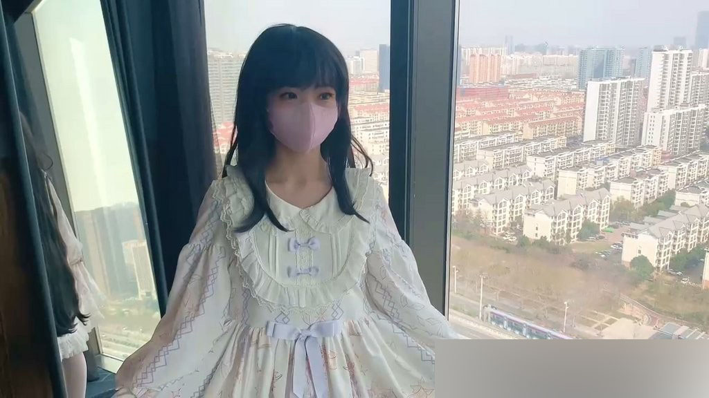 元气兔 白丝洛丽塔的足丝服务[317M]