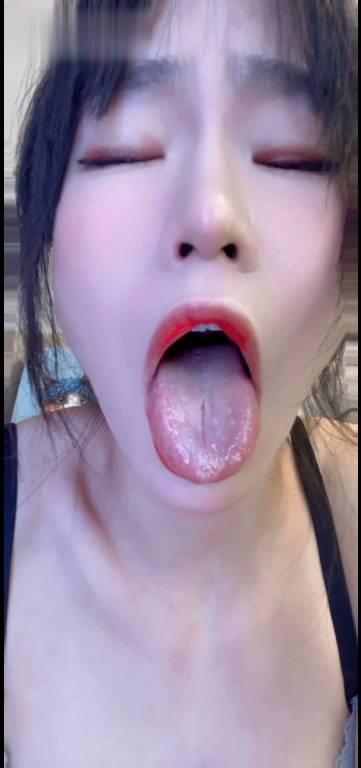 【自打包】稀缺易直播福利-主播毒药、宵夜微信福利(5V,440M)