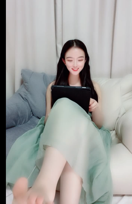 源码自录-足控-易直播超高颜值主播 kim（小圆宝宝） 5（1V,286M）