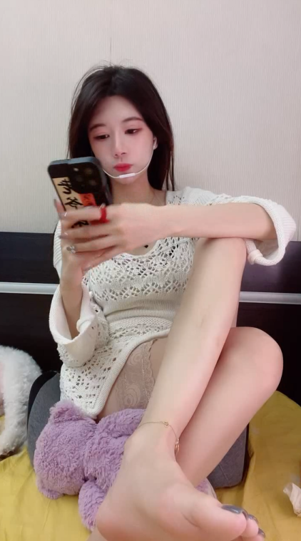 源码自录-足控-易直播 一只嘟嘟 11（2V,1.13G）