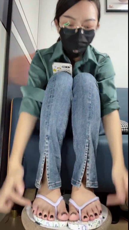 【自打包】源码自录-足控-易直播 请为阿巫心动 2（1V,460M）