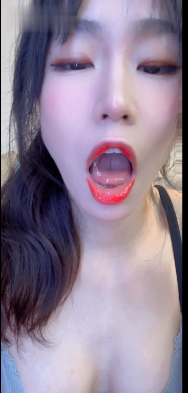 【自打包】稀缺易直播福利-主播毒药、宵夜微信福利(5V,440M)