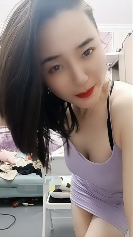 【自打包】自购-足控精品-易直播浪姐美足骚舞自慰啪啪私信福利第5弹(24V,3.13G)