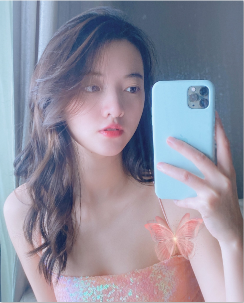 NO.62 推特極品清純校花女神『不二妹妹』短視頻+圖片流出大合集！清純的外表下隱藏著一顆騷動的心 多V 多P 500M+