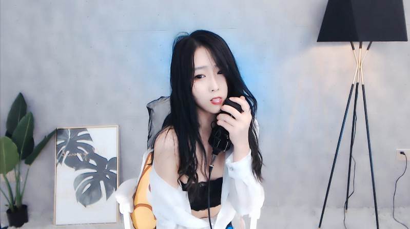 NO.213 虎牙小仙儿asmr定制10V