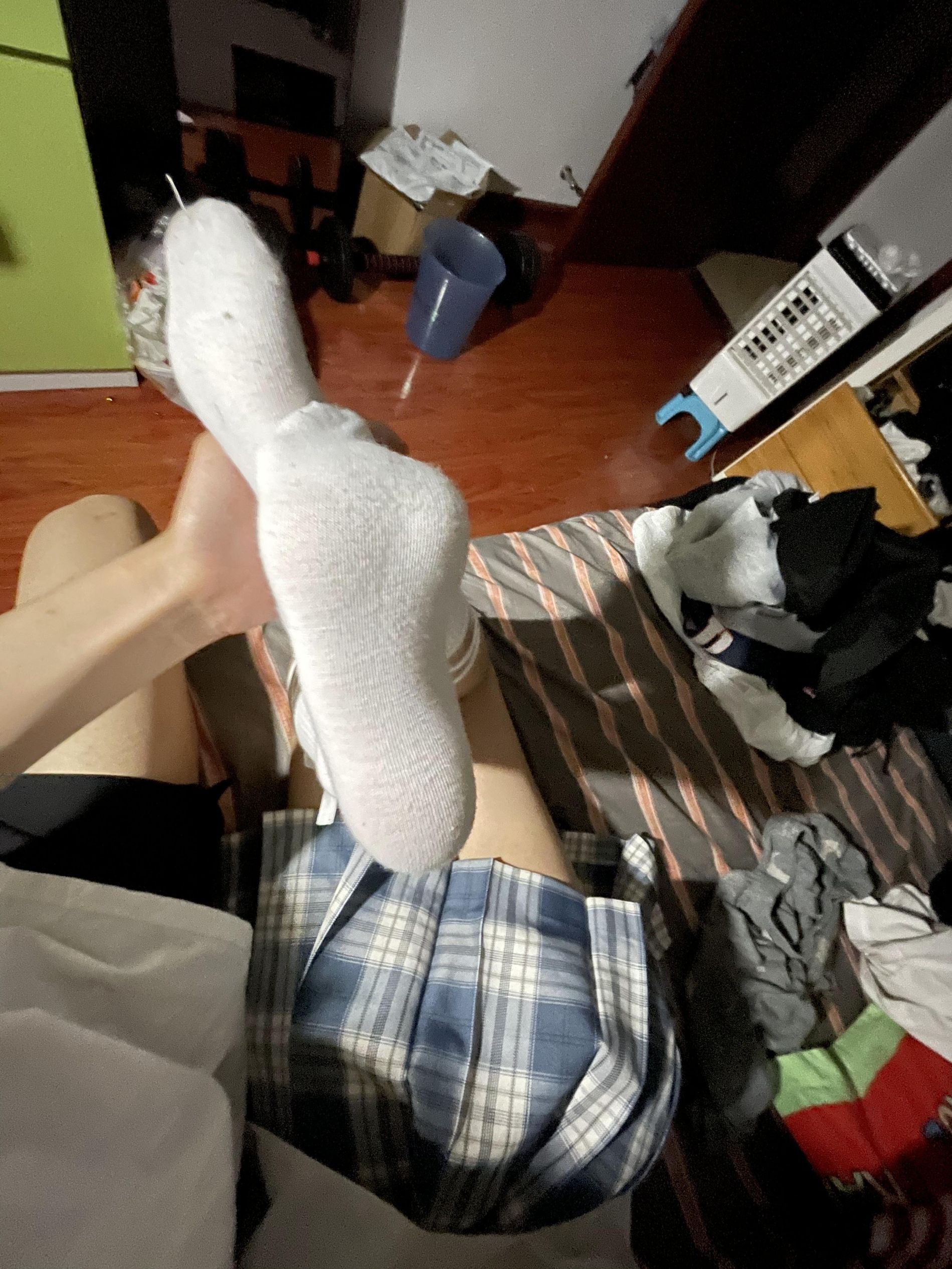 91vodkas jk棉袜内射特写完整版 ［7v1p］1.43g