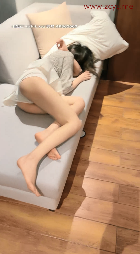 【蕾丝少女探花】玉臀并排高耸，牡丹含露涓涓，柳腰玉股尽展现【1.9G】