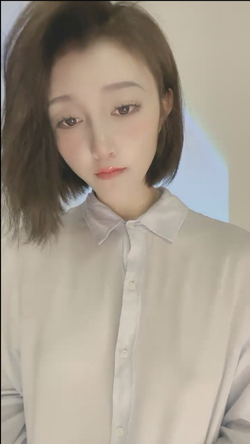 超仙的小姐姐下海了，天真 道具狂插白浆直流 7V/2.25G