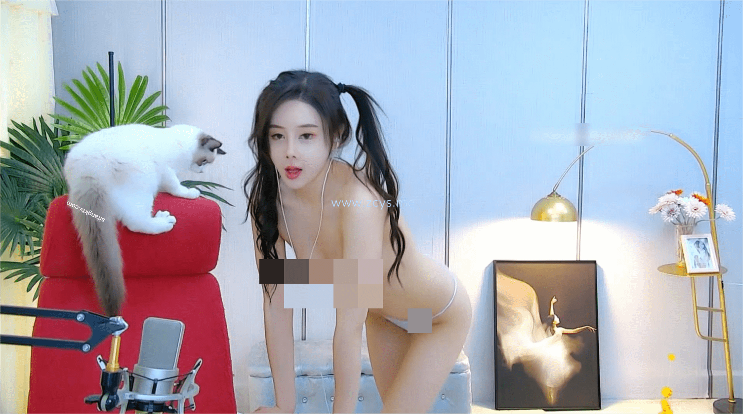 【斗鱼 李芊芊】 泄密流出 榜一大哥啪啪口交裸舞合集【21V 6.6G】