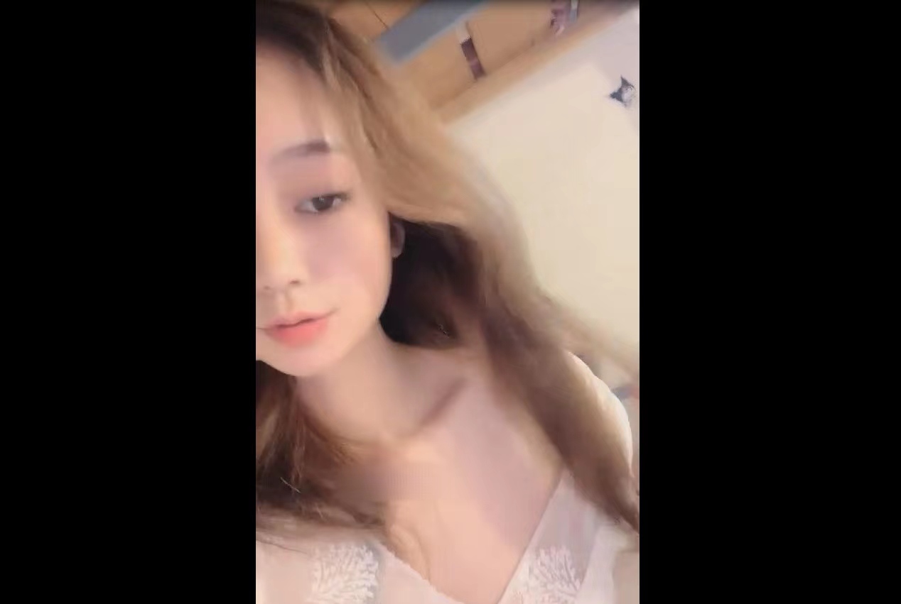 文静的【哭了的小十九】宿舍里的小骚货【1V 604M】