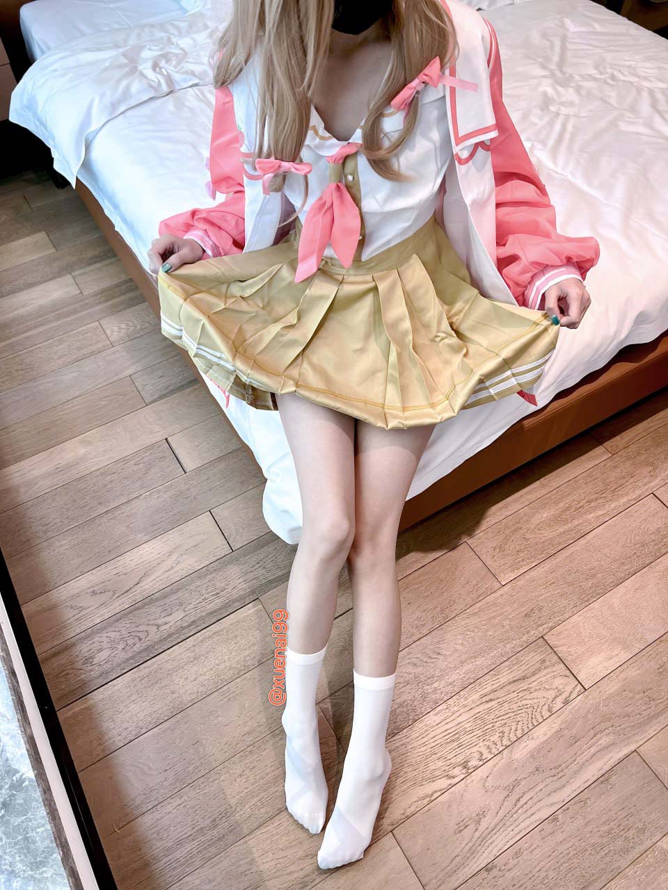 【新-足控】雪乃99-vtuber嘉然【17P+4V】【2.18G百度云】