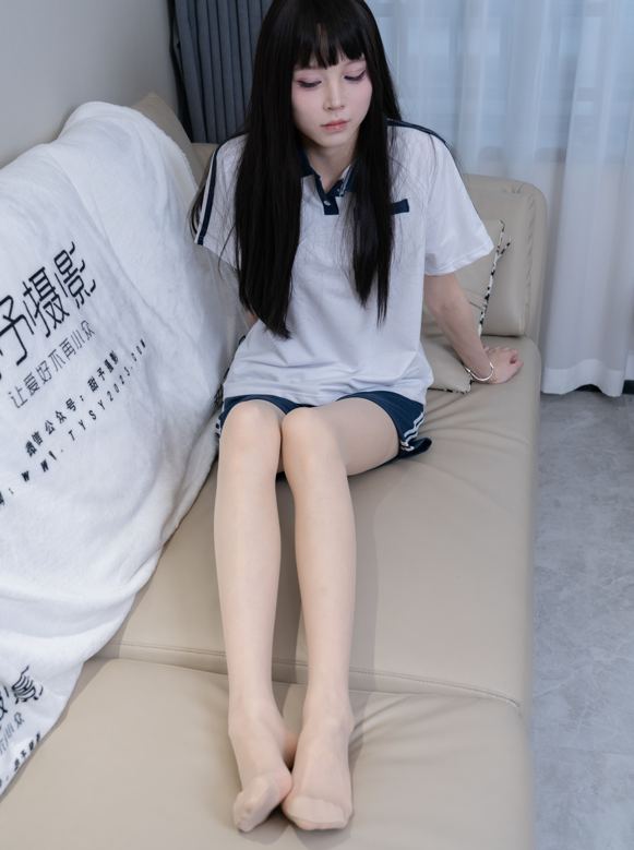 甜予摄影 – 珞珞 – 板鞋短裤薄肉丝美腿 【134P1V1.9G】-福利岛