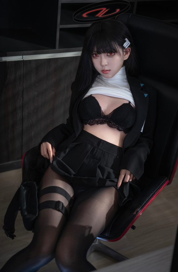 【黑丝】[矢量鱼] 调月莉音（蔚蓝档案） 【36P 189MB】