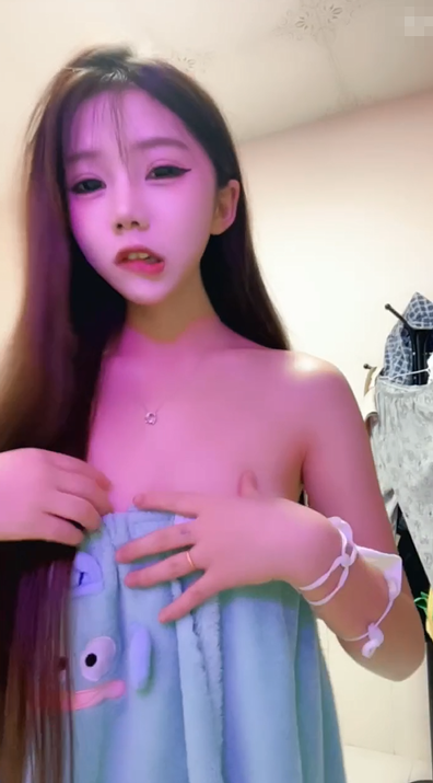 【03小师妹】娇小嫩妹-福利岛