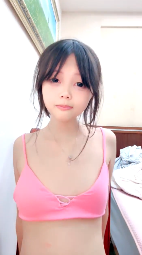 【19小米粒】 颜值高身材好 圆奶嫩穴-福利岛