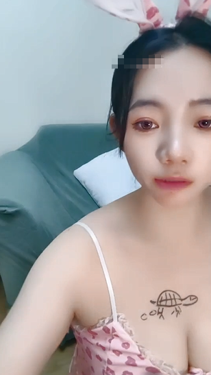 2975 超精致漂亮姐姐，【奶龙的星冰乐】，兔耳朵性感泳装，奶子好大-福利岛