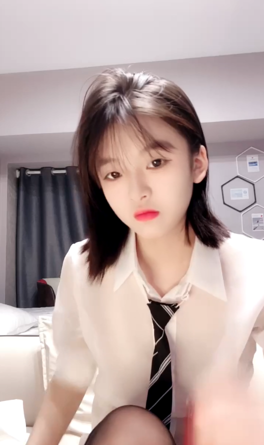 【源源baby】女神校花一直干到天亮-福利岛