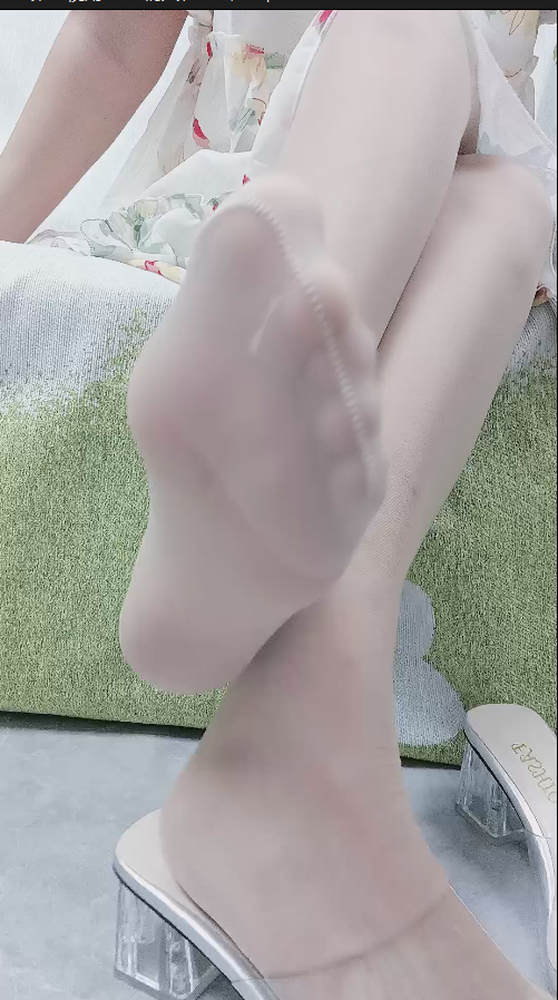 玩物直播萌宝儿-251008 第一视角-老婆情人轮奸骚妈【1V】【548MB百度云】-福利岛