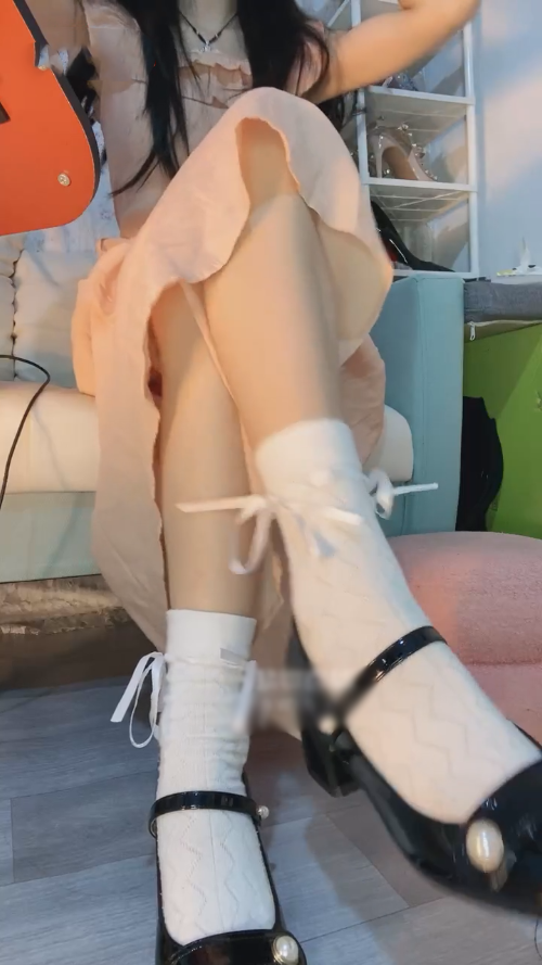 玩物直播苒苒-250926 寸止白棉袜原味使用教程红绿灯【1V】【515MB百度云】