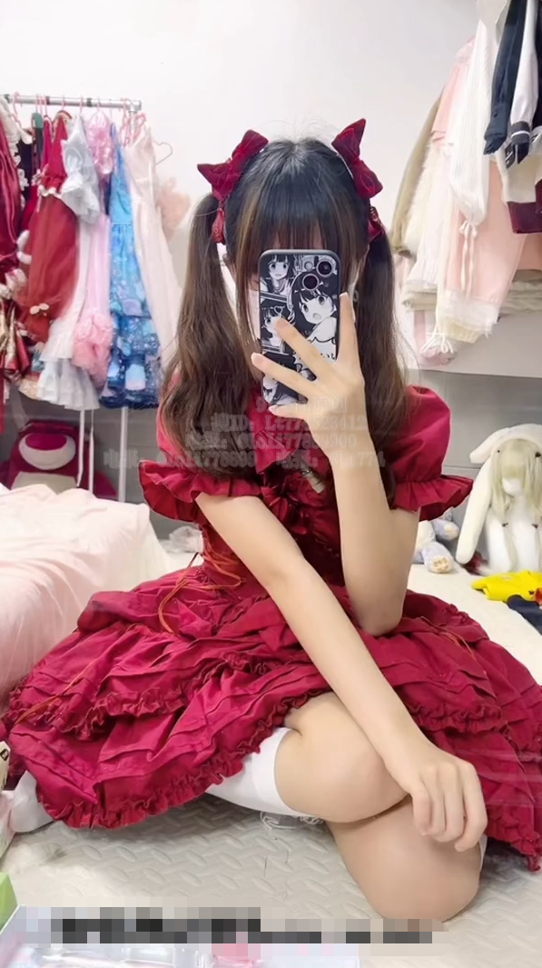 软软兔-红色洛丽塔自慰 【1V 540MB】-福利岛