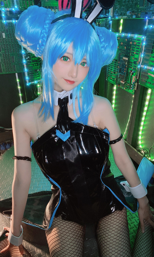 Shika小鹿鹿 NO.135 莎拉自拍集 【30P100M】