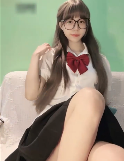 足控鹿可学妹虐乳盯射1v400mb-福利岛