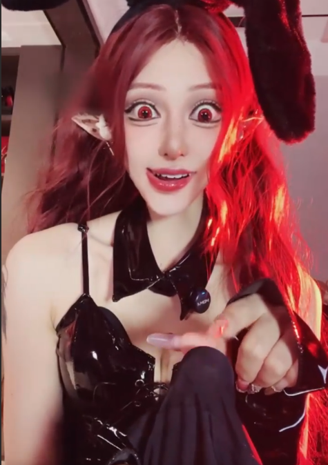 足控龙妈言语羞辱榨干你的精液1v400mb