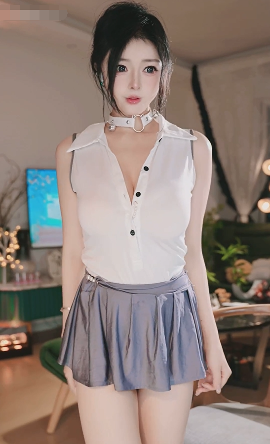 漂漂 甜不乖 超美女神 极品巨乳 抖奶露内裤骚舞 情趣 【24V1.54G】