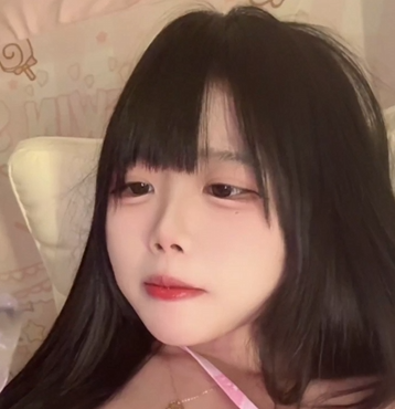 抖音【幸酱】最新定制视频，草莓内衣自慰