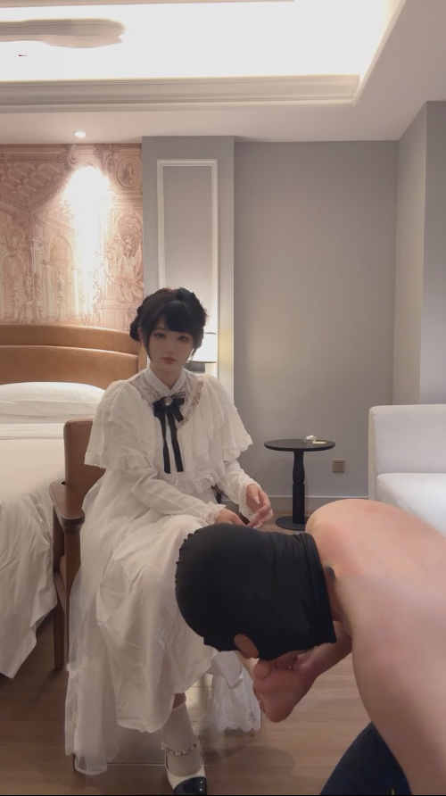 玩物直播六六-250927 长裙玛丽珍鞋调教【1V】【430MB百度云】