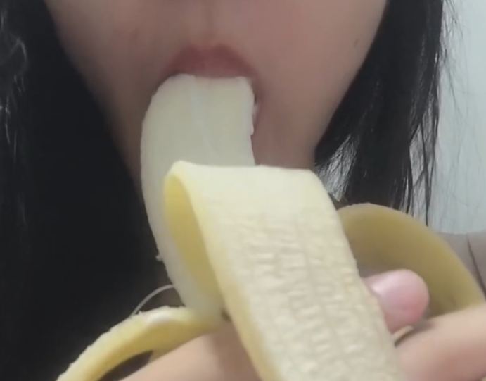 柚可就睡觉 香蕉 -1V329M百度盘-福利岛