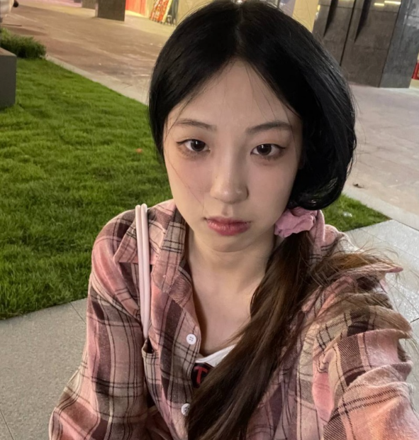 吃瓜中山张倩倩泄密露脸私拍1v200mb